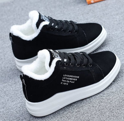 Chaussures sport velours